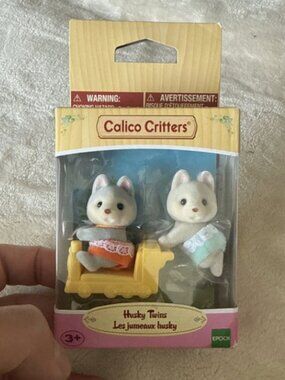 Calico Critters Husky Twins Gray With Outfits NIB Sylvania Families